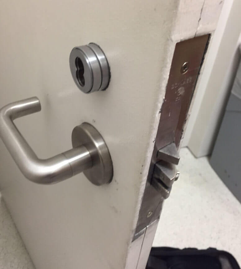 247 Business Lockouts-Unlock Door-1 Response Locksmith Miami Florida