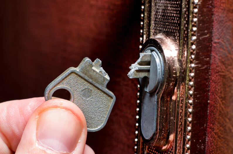 Broken Key in Lock-1 Response Locksmith Miami Florida