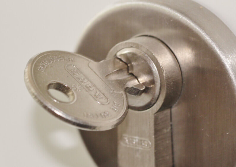 Replacing vs Rekeying Locks? What Is the Better Choice for Your Home?